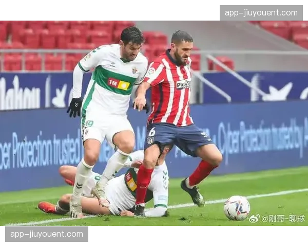 塞维利亚爆冷击败马竞逃离降级区 保级形势迎来关键转机